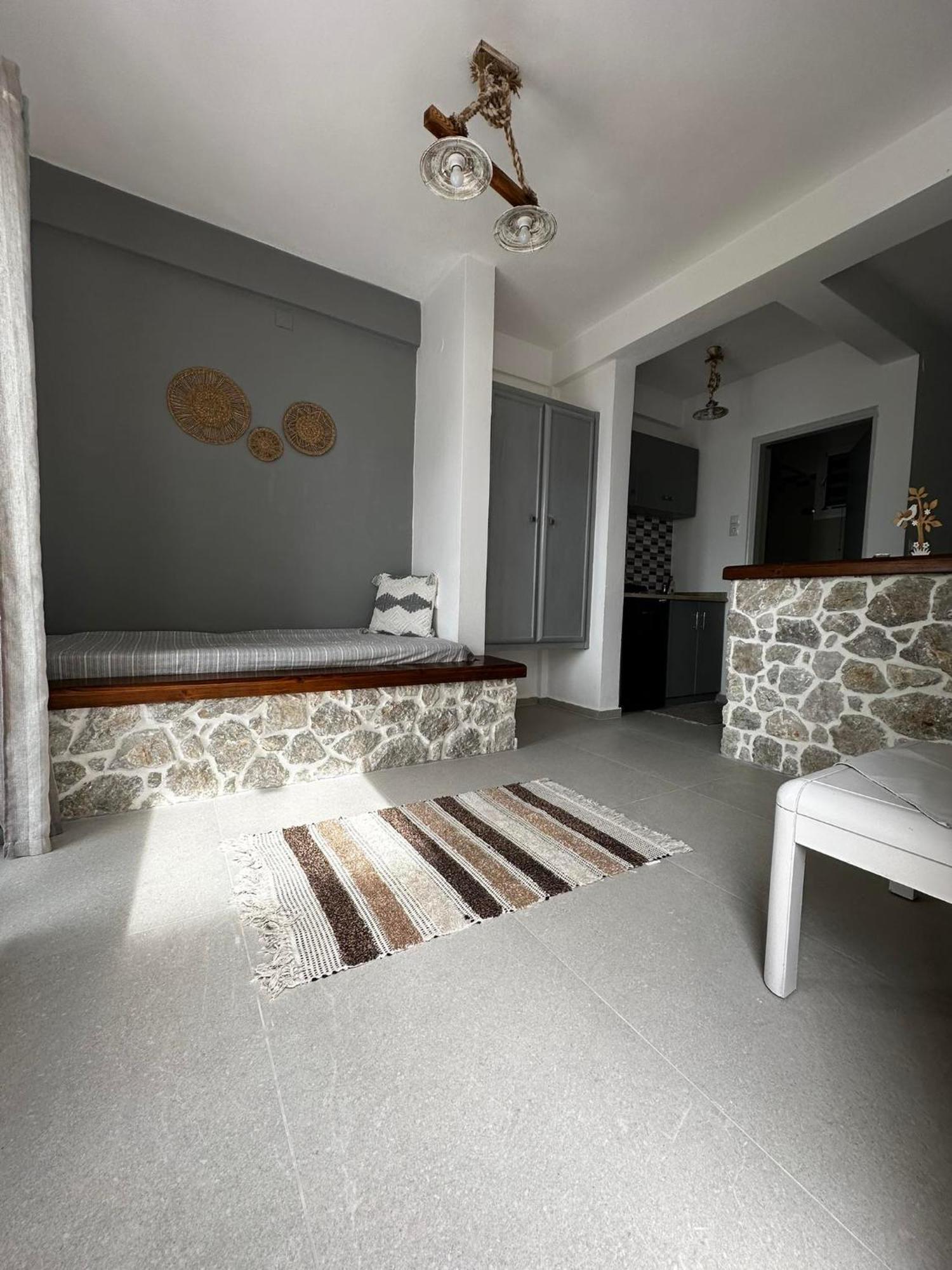 Elenis Studios&apartments Masouri