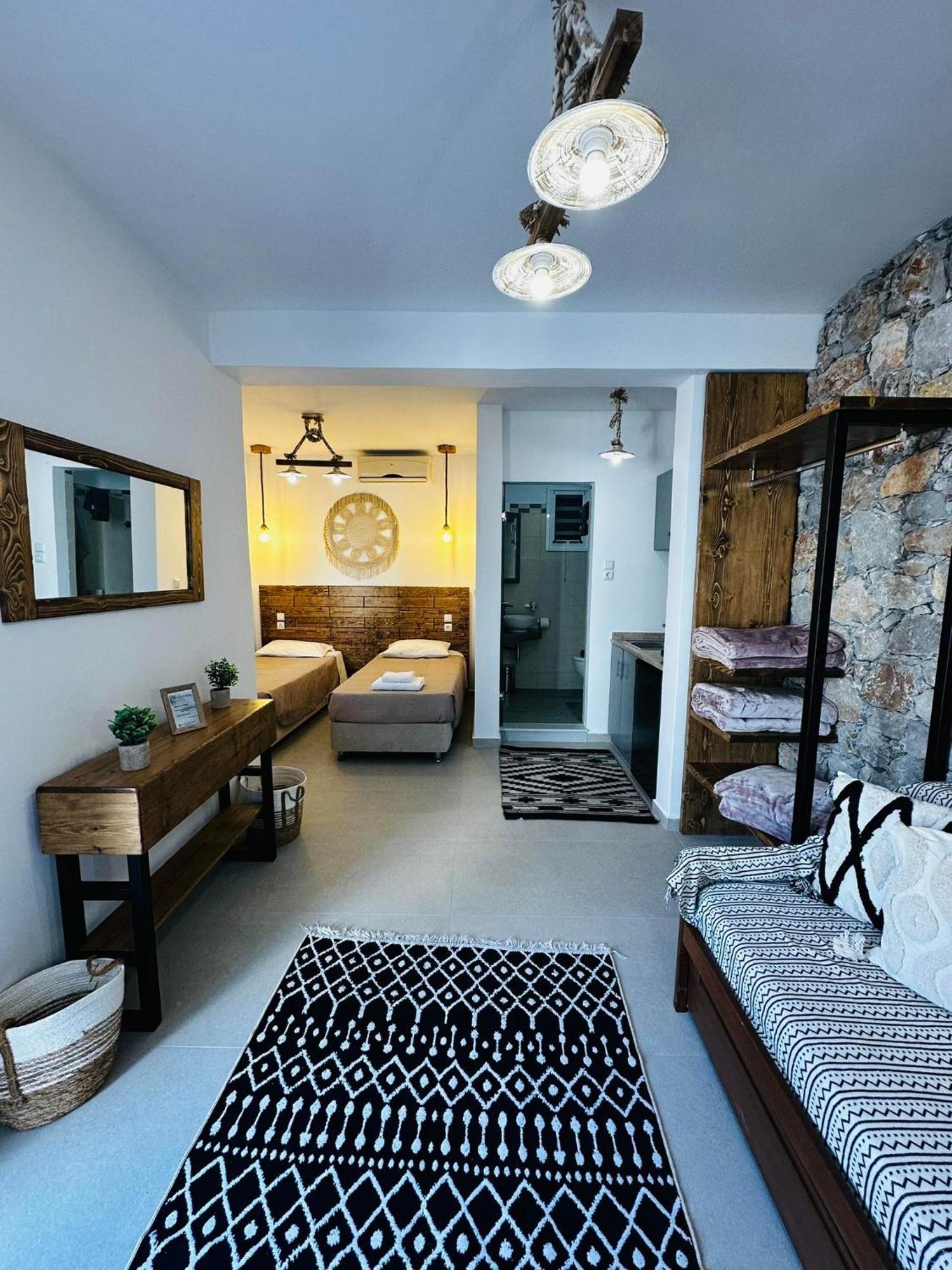 Elenis Studios&apartments