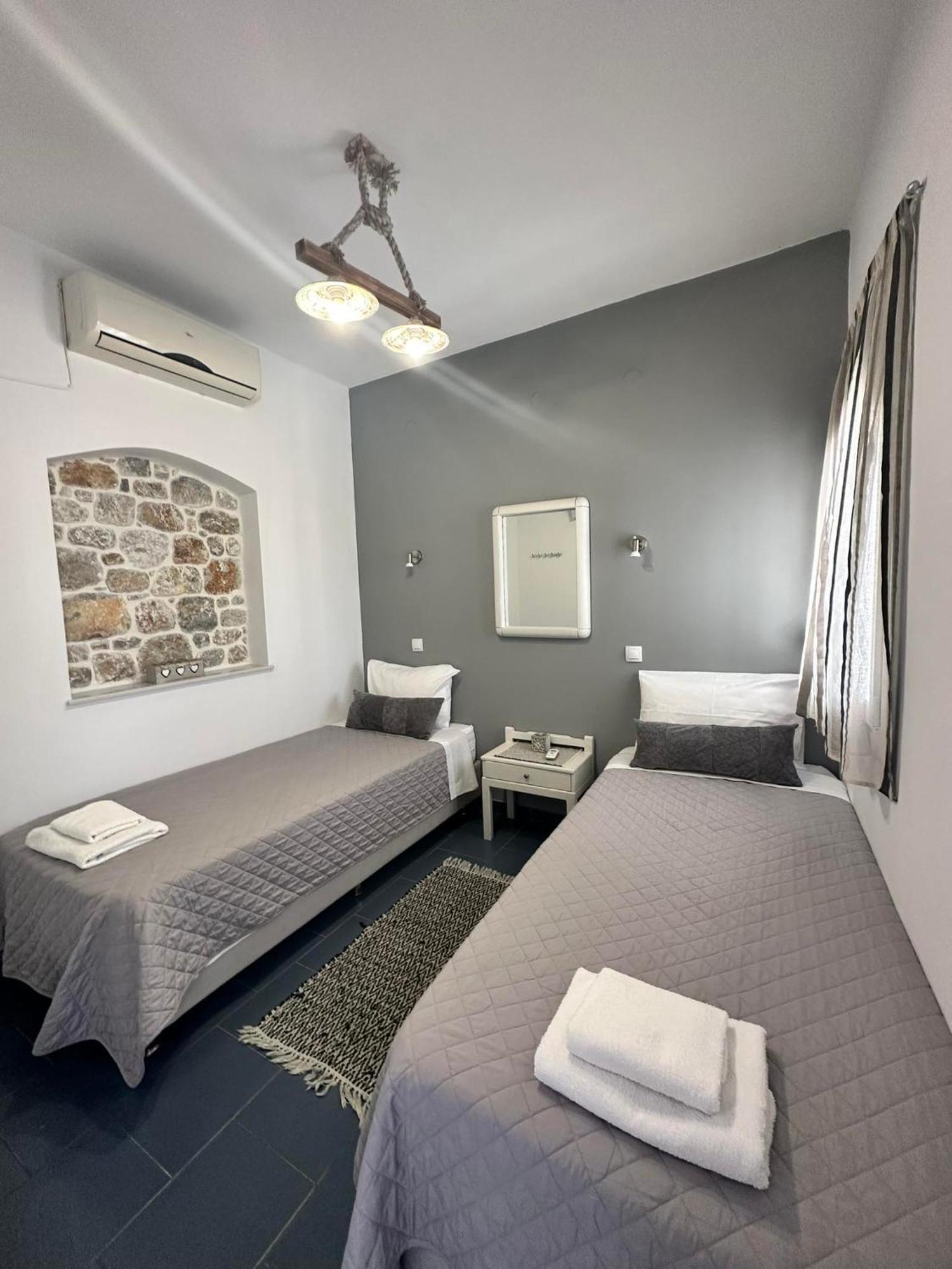Elenis Studios&apartments *